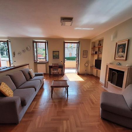 Appartamento Casa Castel Gargnano Esterno foto