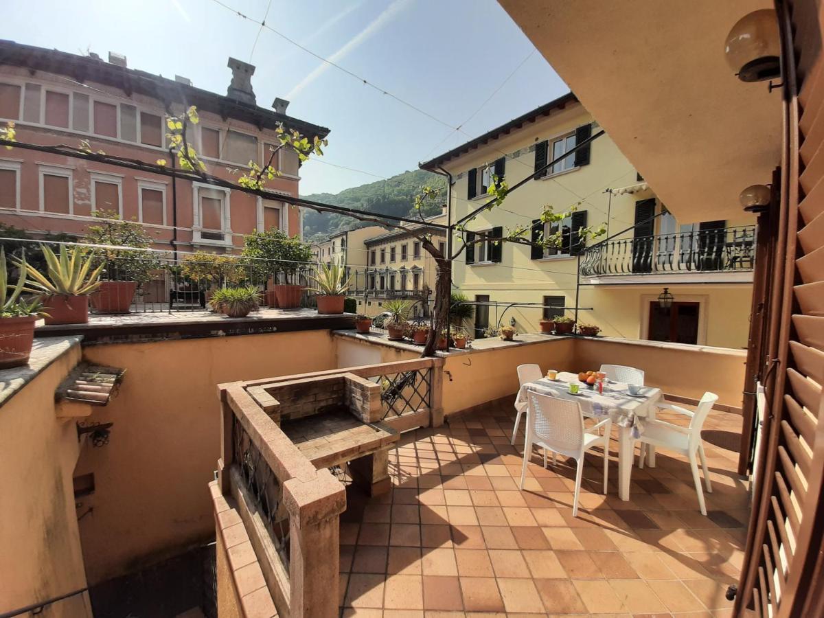 Appartamento Casa Castel Gargnano Esterno foto