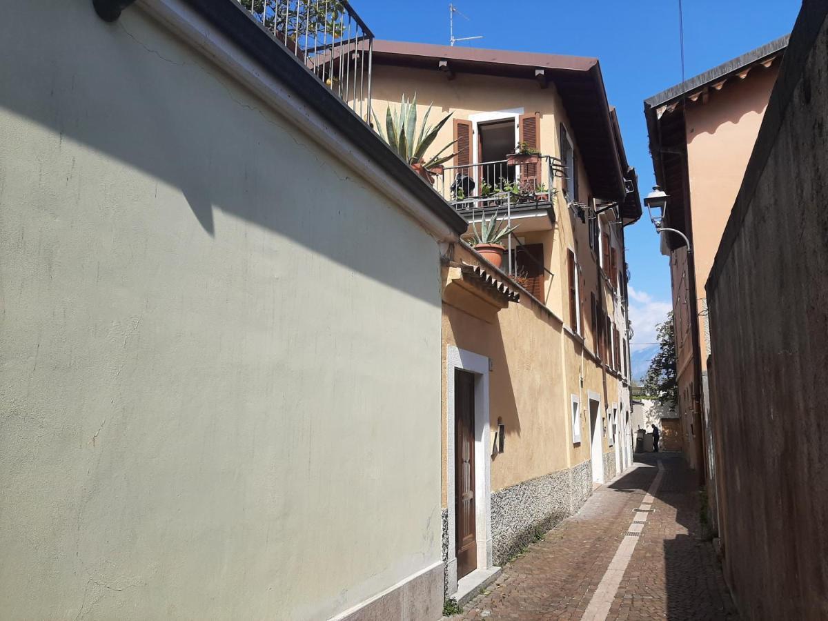 Appartamento Casa Castel Gargnano Esterno foto